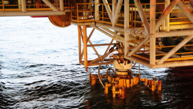 Photo of Пожар на нефтяной платформе: угроза экологии
